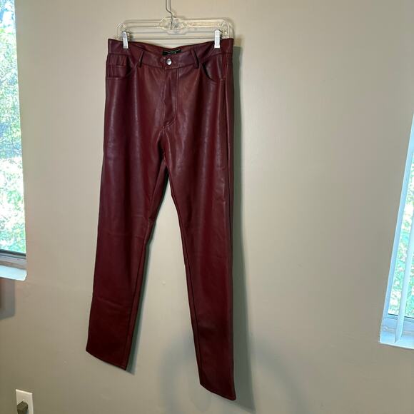 Forever 21 Mens Burgundy Pebbled Red Pleather Slim Faux Leather Pants 33x32 - Picture 1 of 6